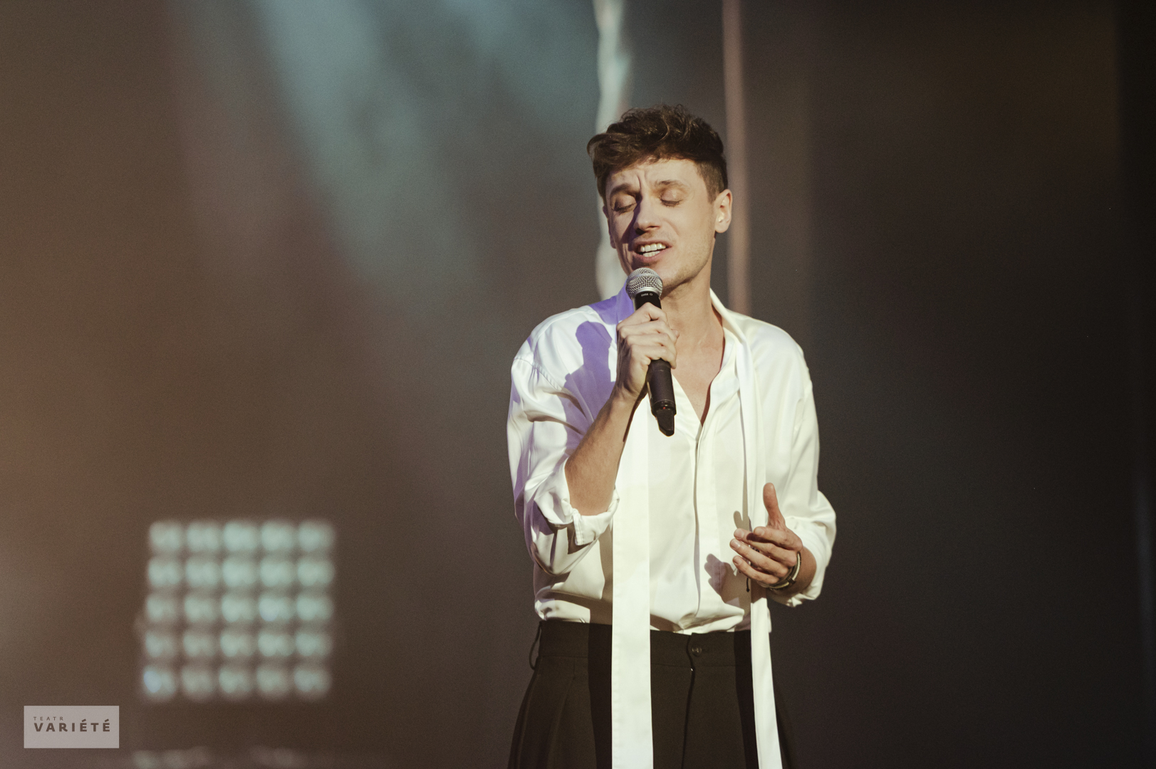 JESUS CHRIST SUPERSTAR SMALL-217