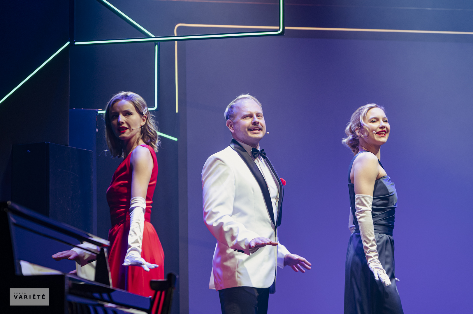 EKSCENTRYCY_SMALL_JPG-170