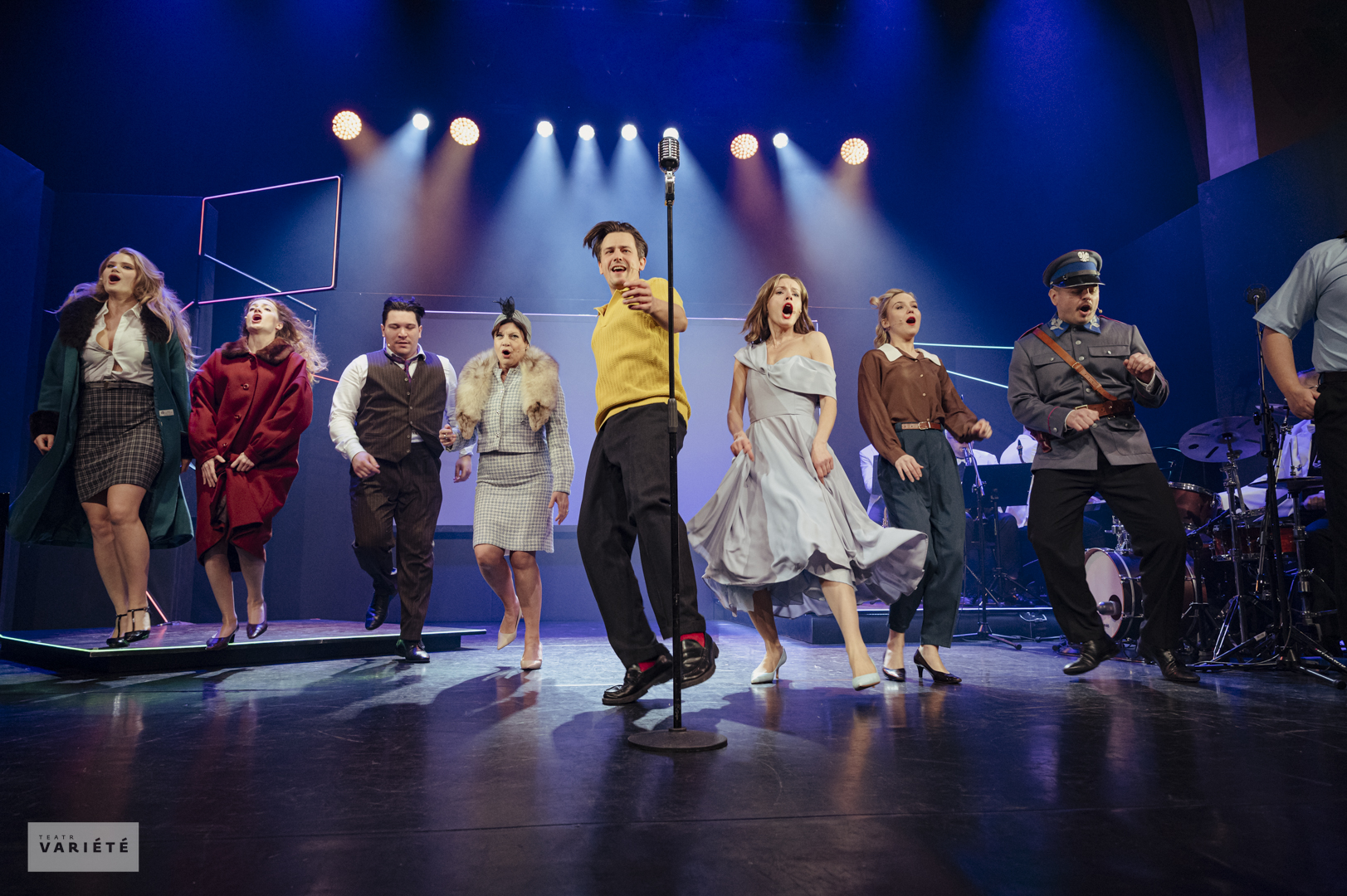 EKSCENTRYCY_SMALL_JPG-184