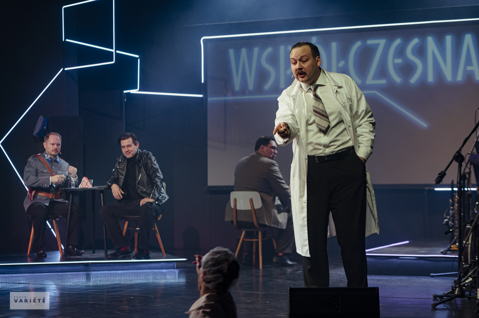 EKSCENTRYCY_SMALL_JPG-88